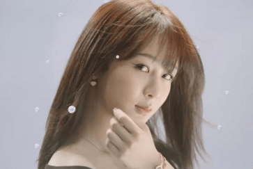 高定|杨紫大牌珠宝土到极致!高定代言被扒用手替?很有两元店的既视感