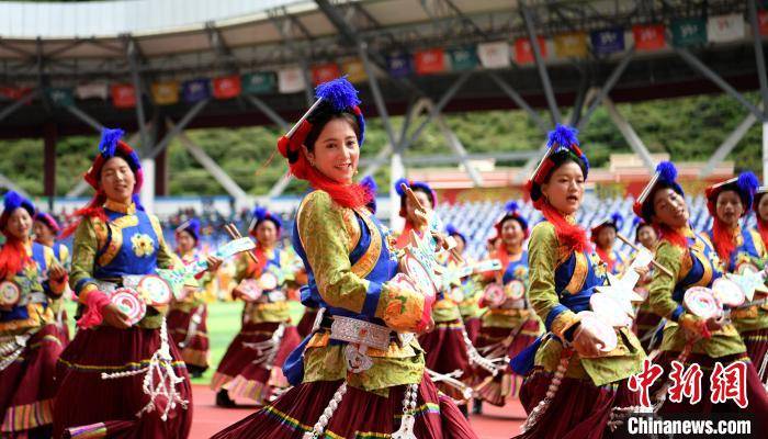 刘忠俊|四川甘孜藏族自治州成立70周年庆祝大会在康定举行