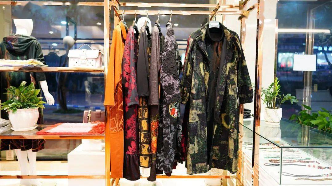 女装|【欧雅奇秋季品鉴会】|绅士男装风尚指南|女装精致加身,随心而至