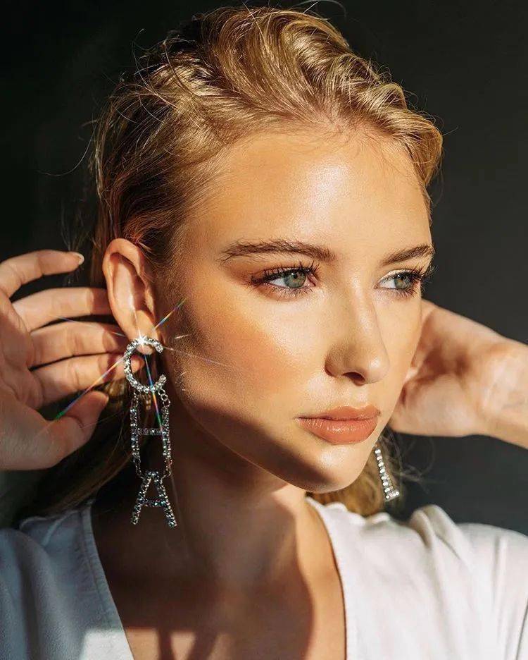 肌肤|水光妆升级版来了,又美又立体的海豚玻璃肌你听过吗?