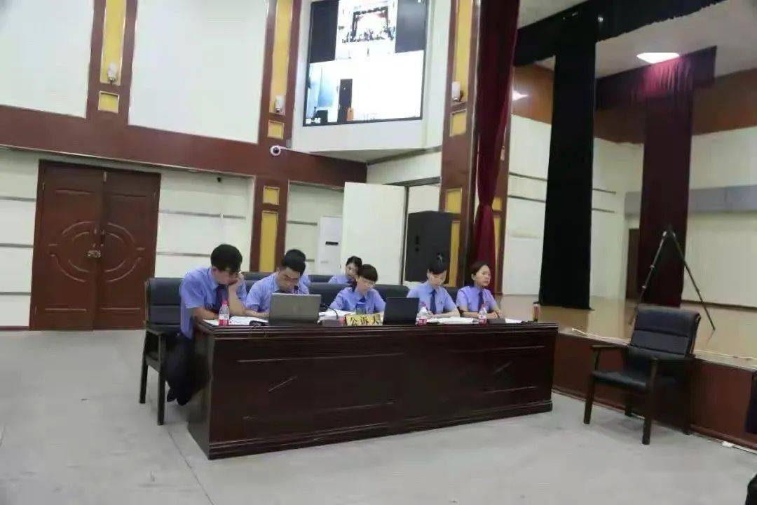 许昌市襄城县卢某朋黑恶犯罪集团20人开庭受审_手机搜狐网