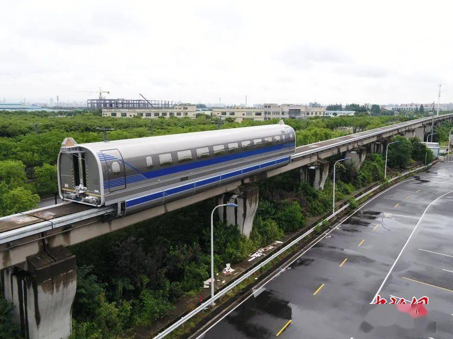 2020年天津gdp猛降_2020年天津限号图片(2)