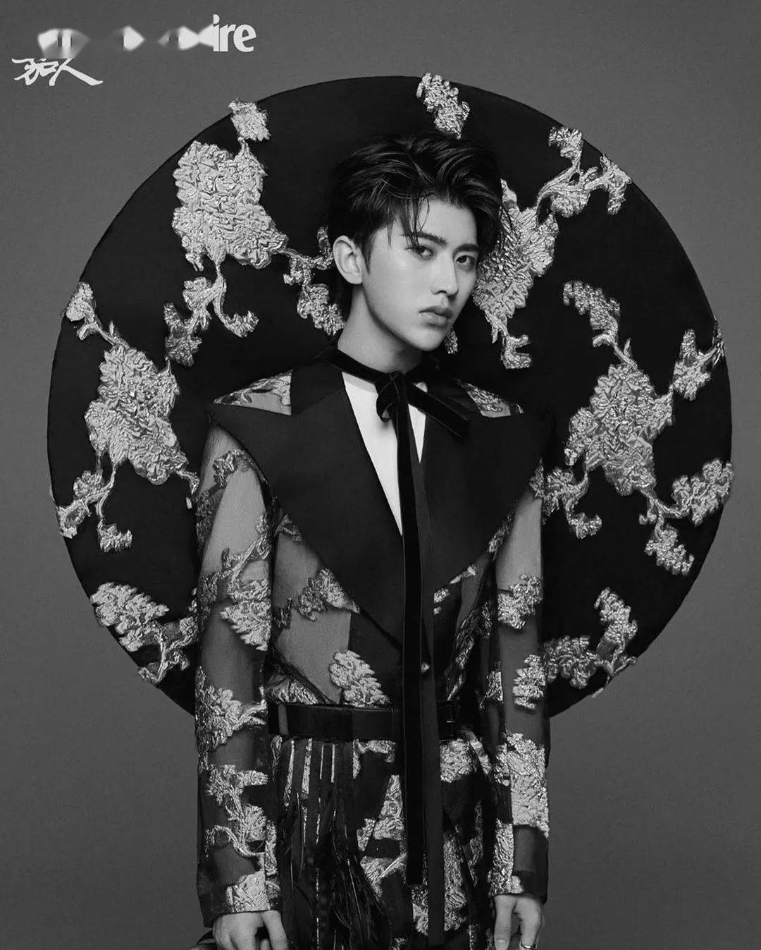 Reed|勇敢出柜却受尽歧视,如今他凭借仙美颜值为Gucci走秀,还被Vogue评为最受瞩目的设计师！