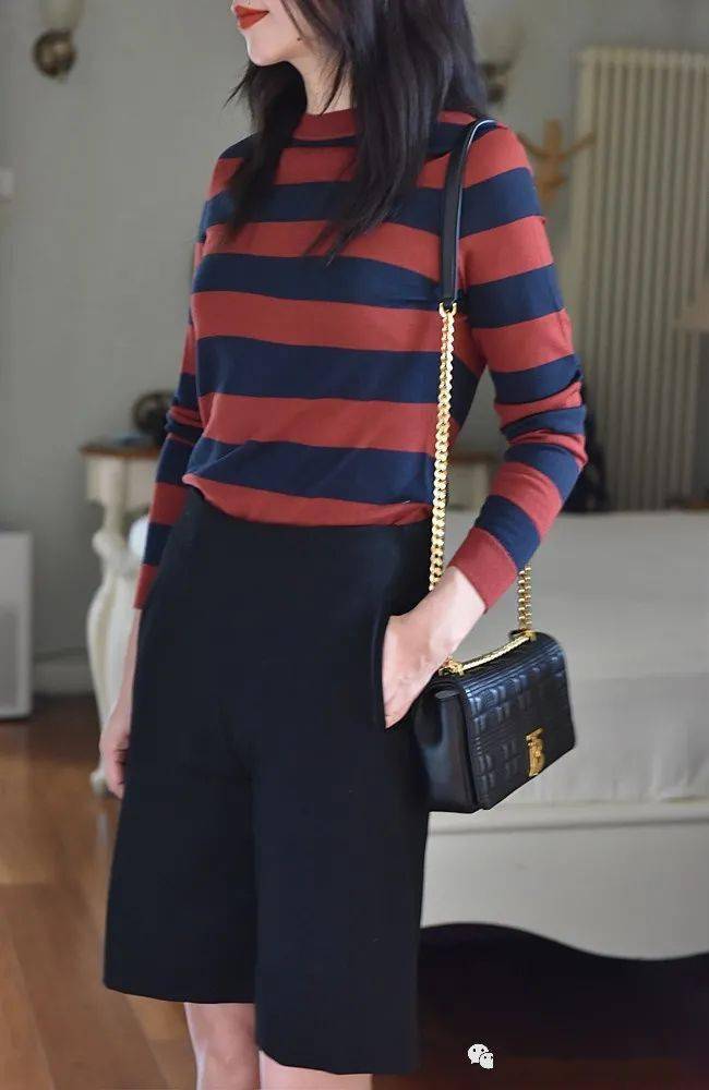 字母|福利 | 初秋原货精品：MM字母T恤，大牌条纹针织衫，V家POLO衫