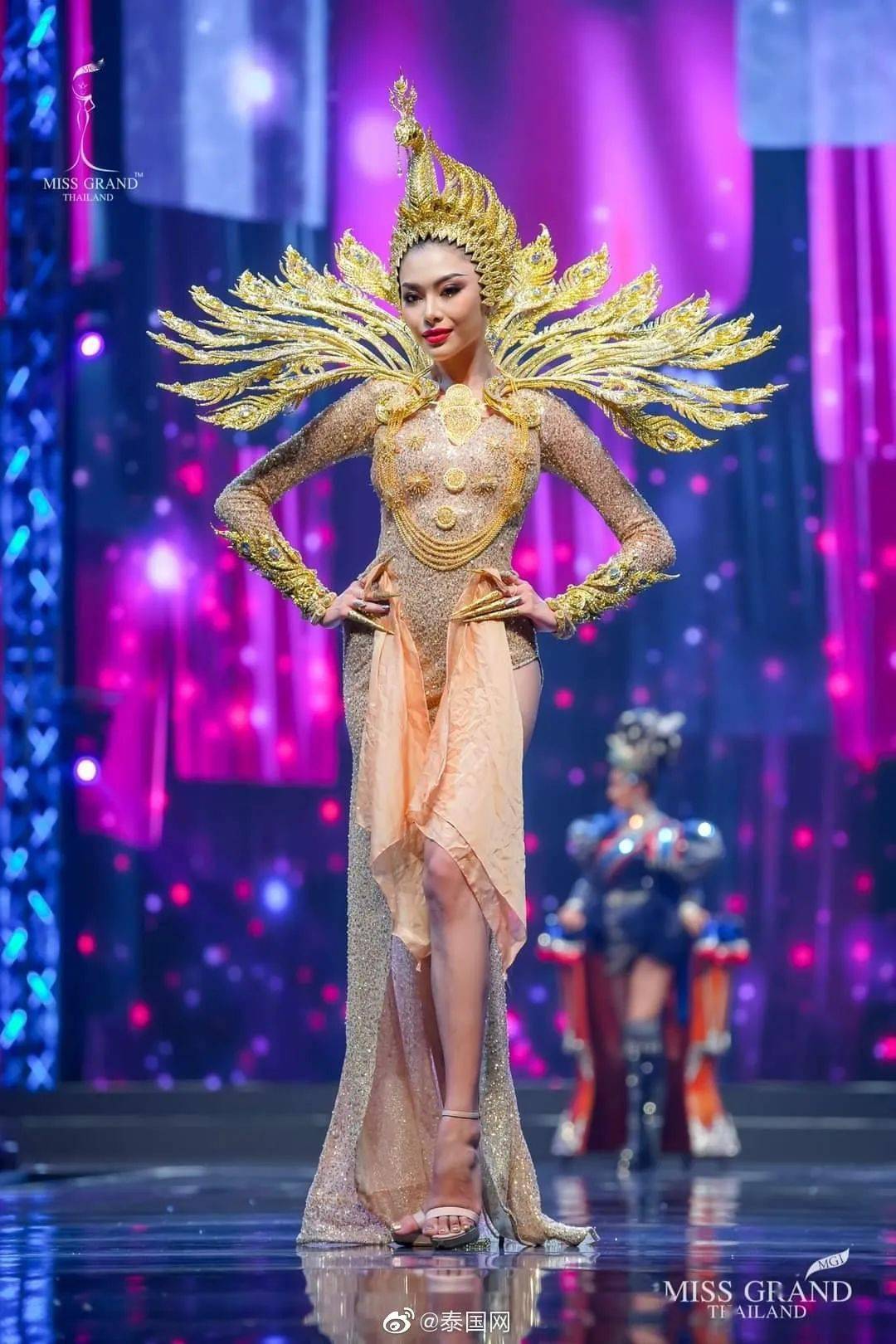 姐姐|泰国小姐选美比赛，佳丽们的照片看着怎么有点好笑......