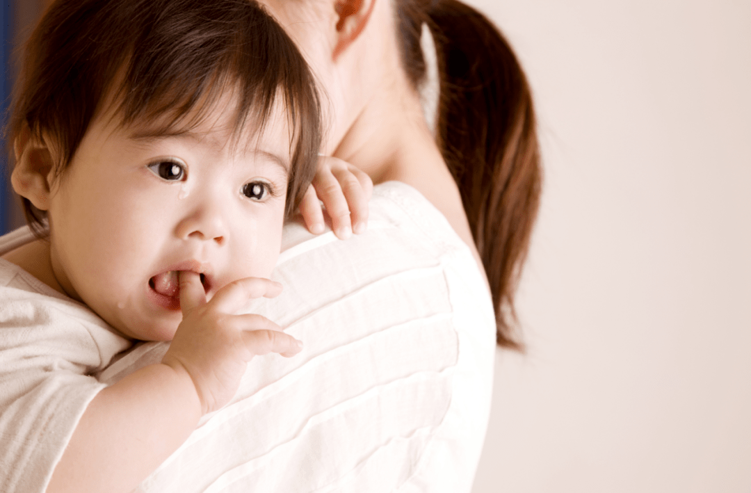 宝宝|应该如何护理？宝宝长牙期一直流口水