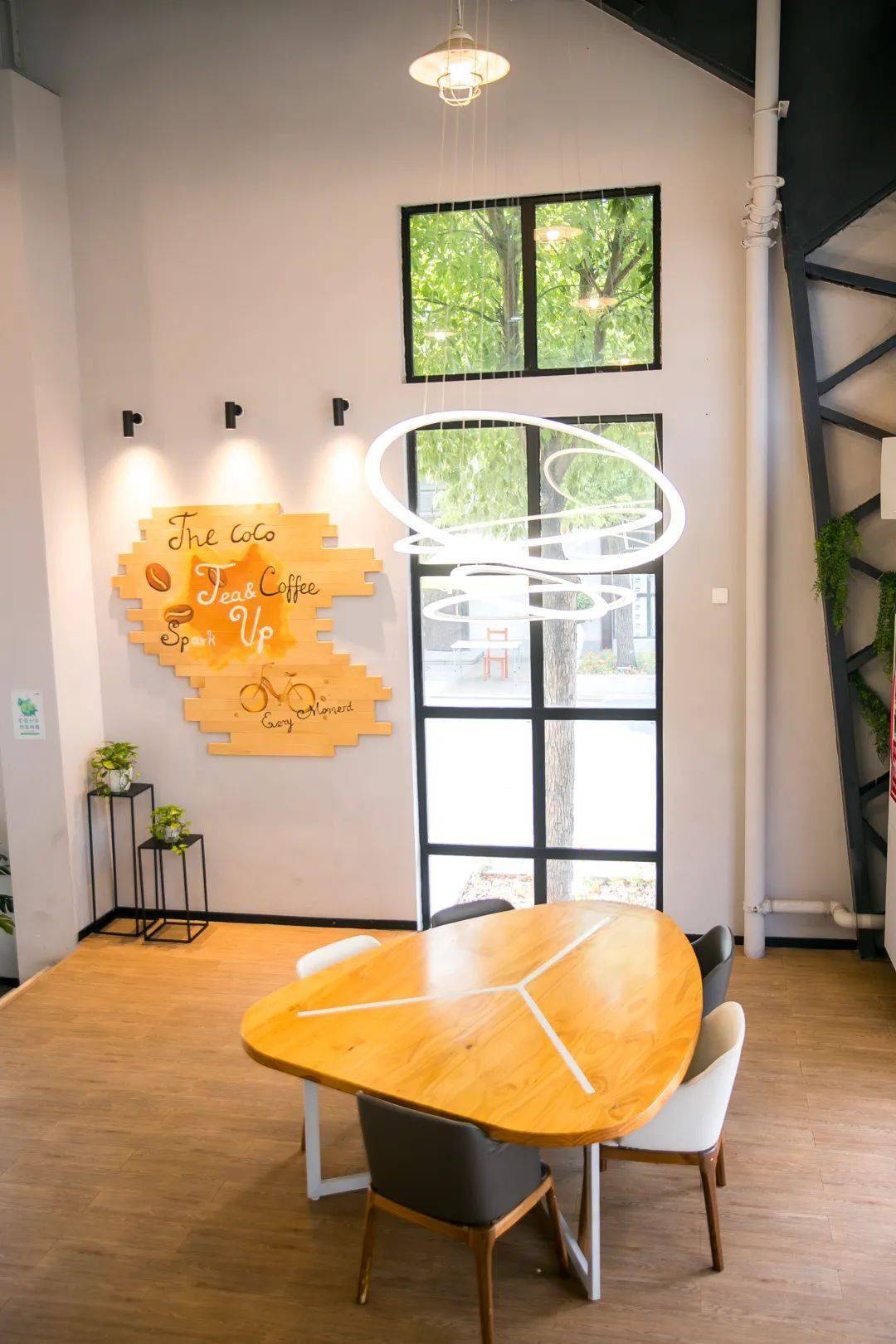 合作|潮人必备!CoCo与CK腕表首饰跨界合作,限量版手环抢疯了...