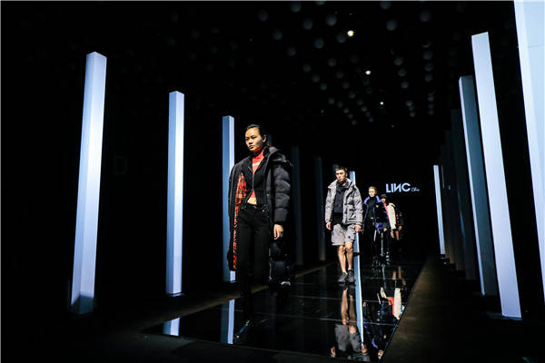 联动|LINC金羽杰2020迷人的pose百万联动，独占羽绒服C位