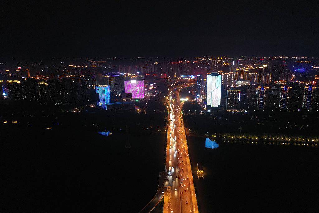 辽宁沈阳:航拍城市夜景 高空俯瞰壮观璀璨