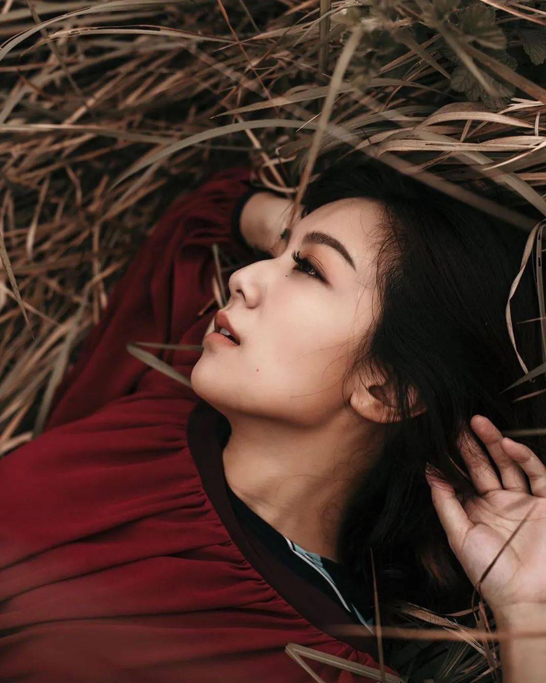 郑俊|何雁诗居然自揭当年小三真相？？咁大胆？？？