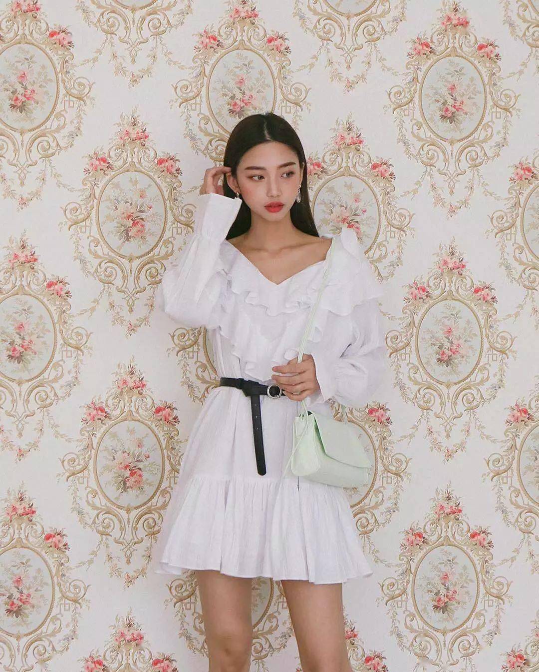 女王|穿对领口,不用减肥也能瘦!瘦!瘦!