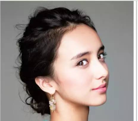 脸型|把你的刘海这样扎上去,你的颜值会提升不少哦!