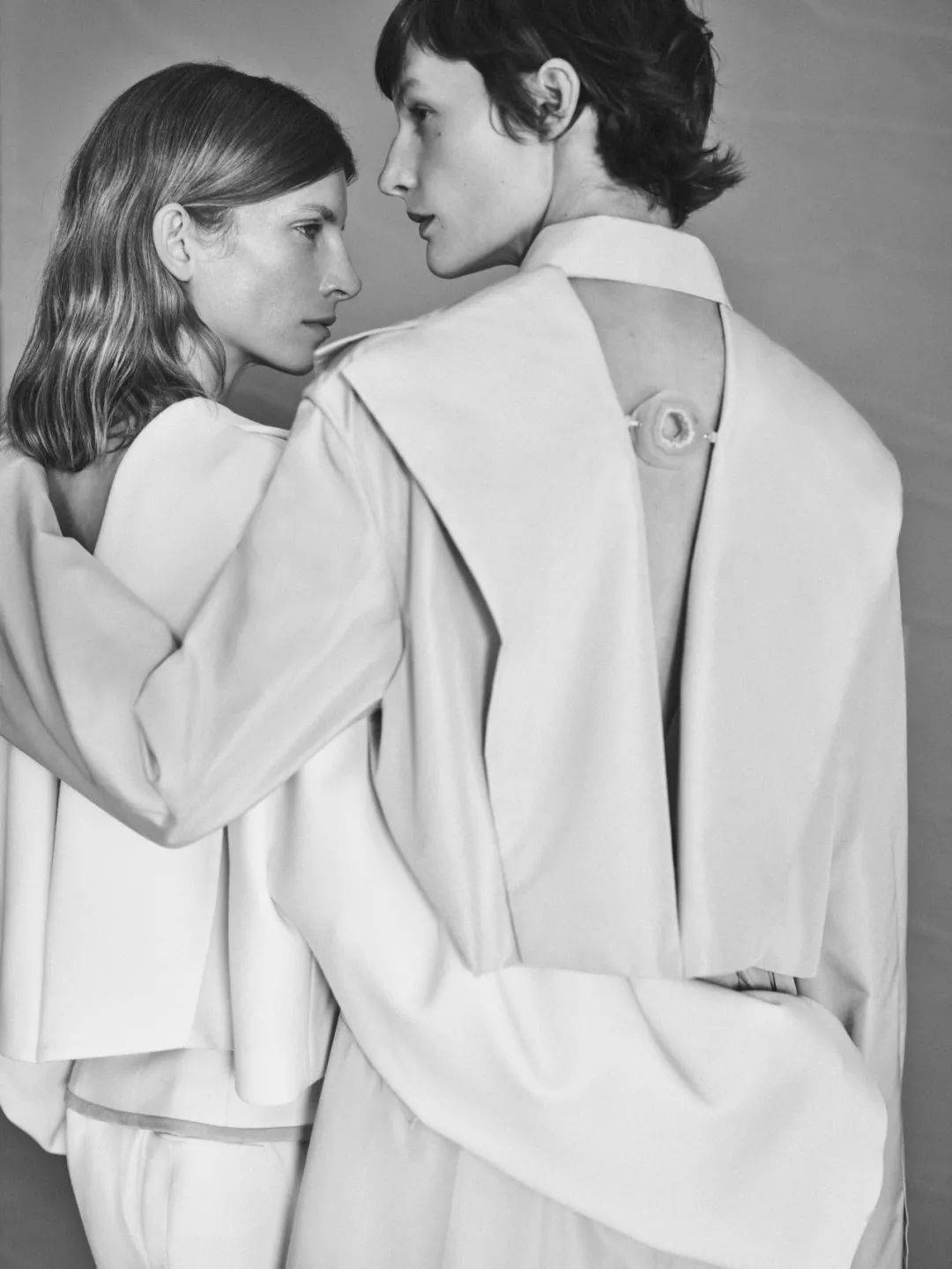 品牌|虚拟科技的介入,时装周不止一个可能性!