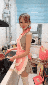 日本妹纸吃饭睡觉带娃咋办的…  事实证明男人不管什么年龄,对美女都