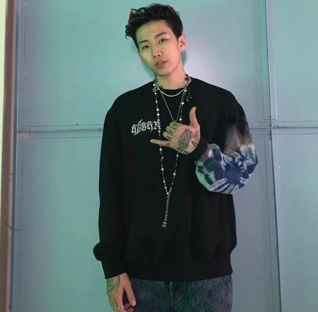 潮流 丨 朴宰范亲自读网友推特:"我无法停止想着jay park 的胸部"