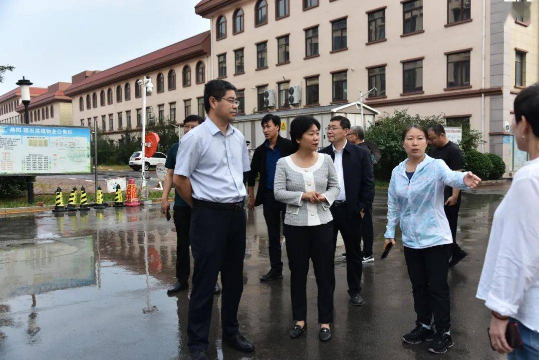 三创四建赵青英实地踏查创建省级文明城市工作