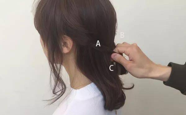 造型|十一出游必学的马尾造型，显瘦显脸小，太上镜了！！