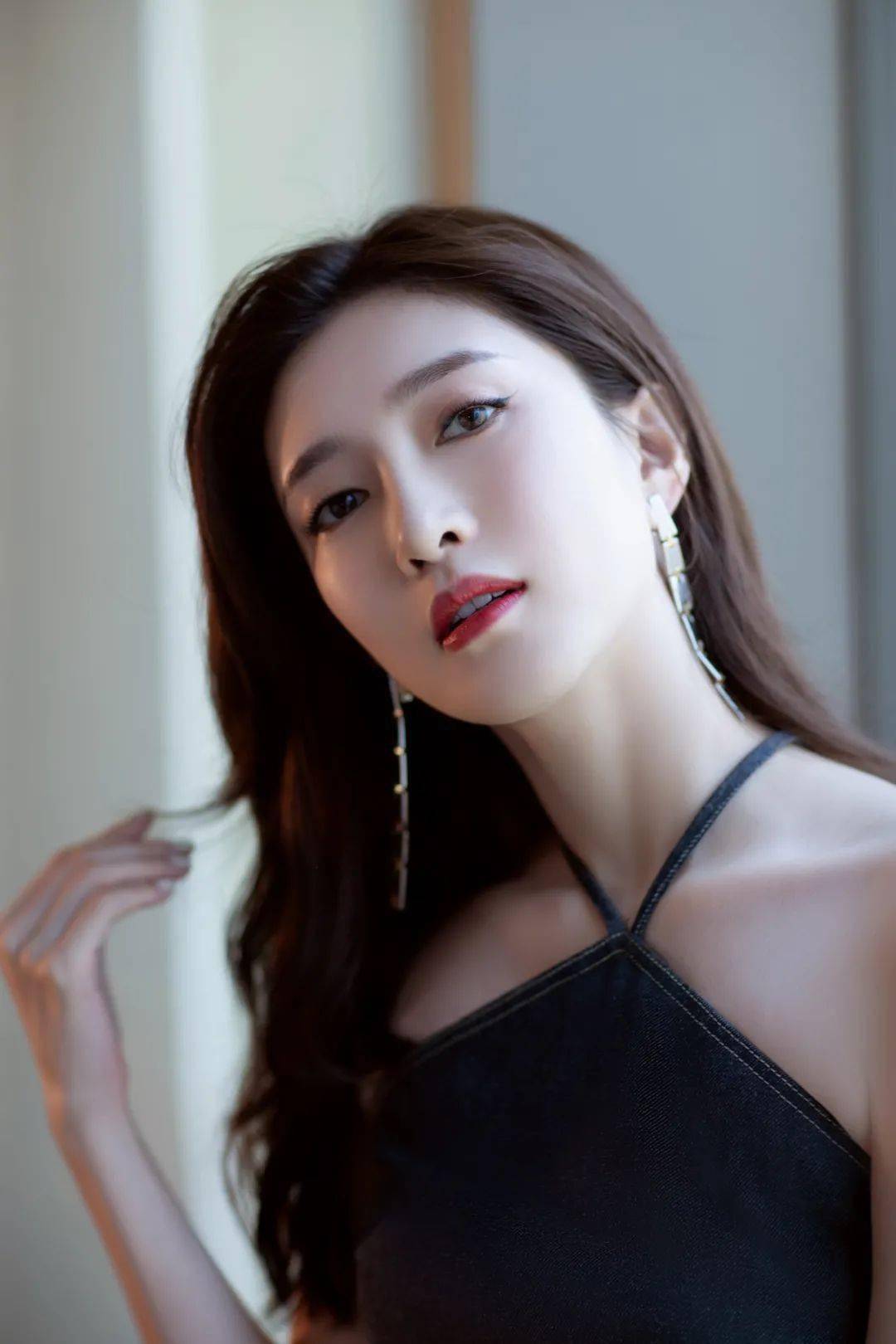 图片|入秋的第一杯奶茶?别忘了给唇色也安排上!