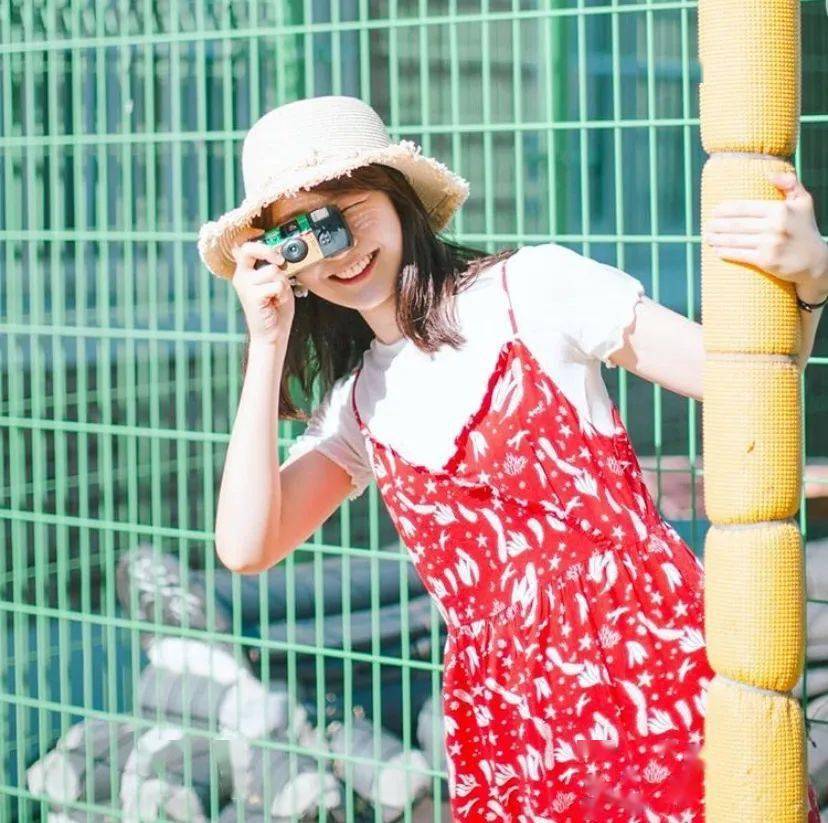 凹造型拍照 d879186a10a742ac9aeb579a4afcbaa2.jpeg