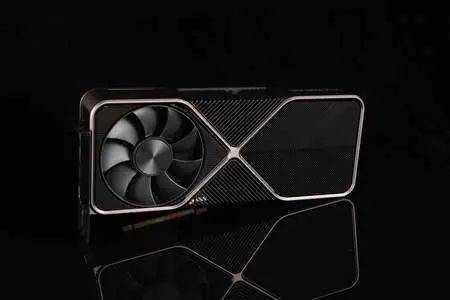 nvidia geforce rtx 3090公版图赏:rtx 3080在它面前就是个弟弟