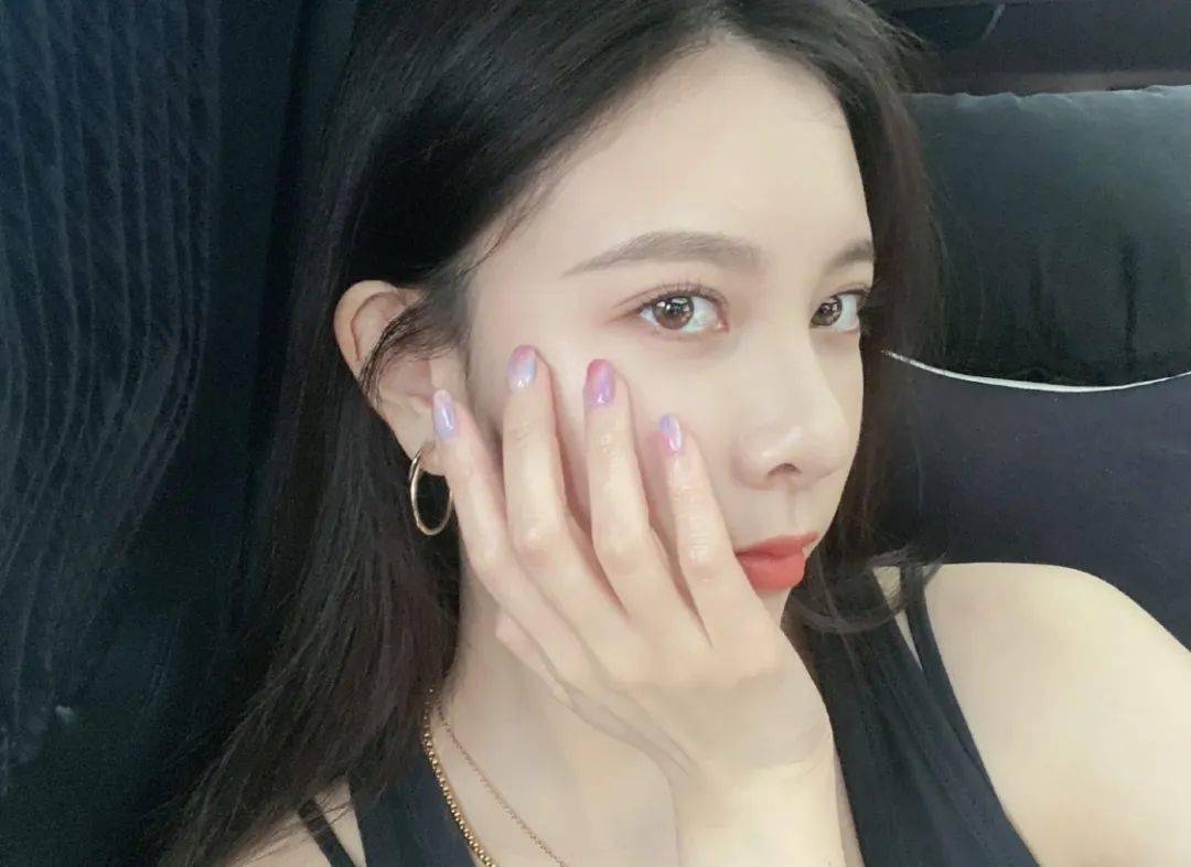 什么|国庆期间做什么?不如安排一下初秋美甲~