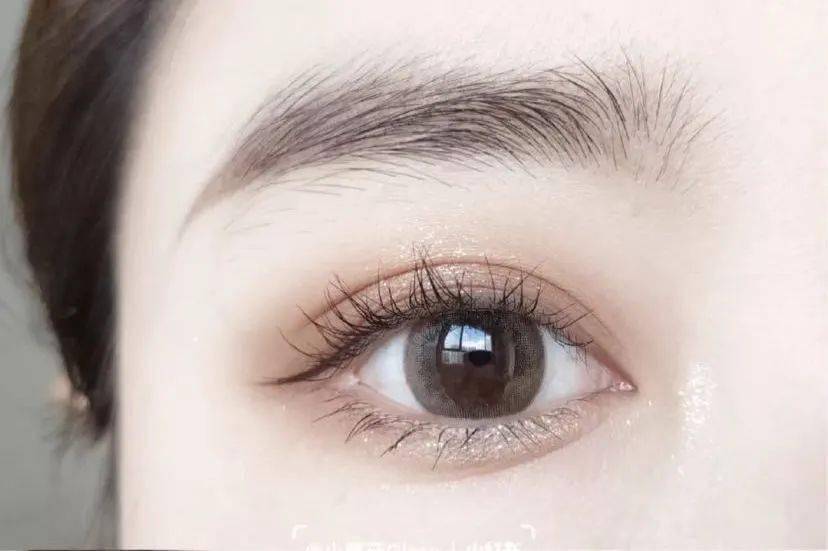 好用的日常眼影 34763a9c88c7430680108b96acf95fc4.jpeg