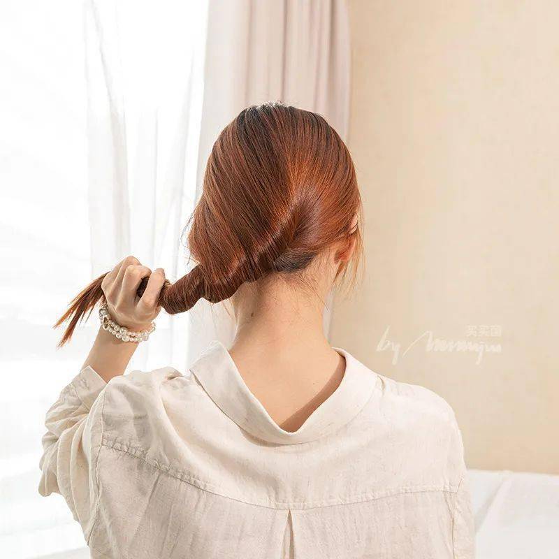 教程|一看就会!4款韩系气质盘发教程,30秒迅速出门!