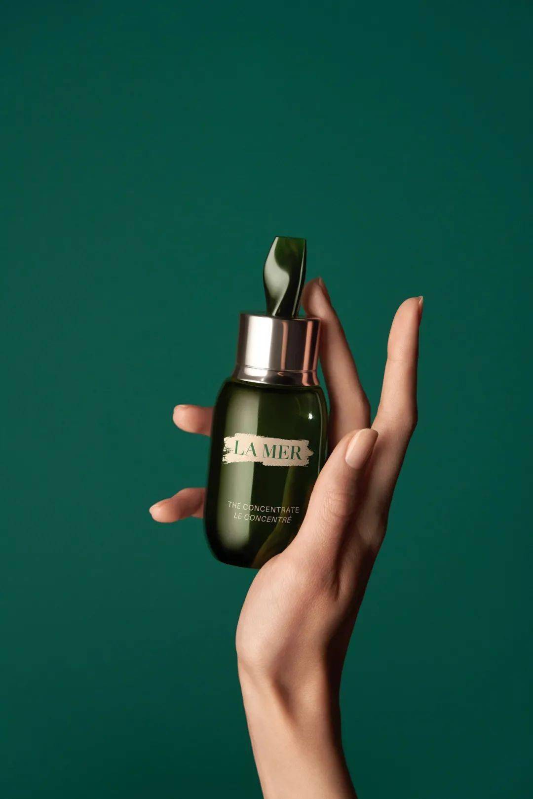 阿玛尔|收服宇宙级男神、站上联合国舞台,女人最高级的美都在她身上……