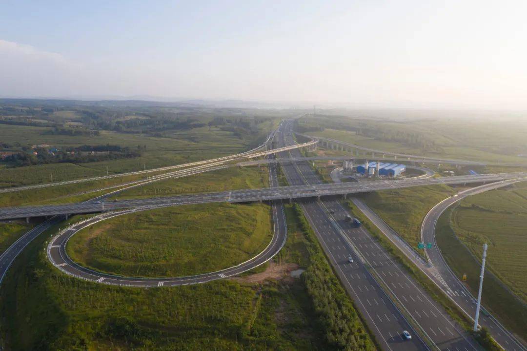 集双高速公路东双段建成通车