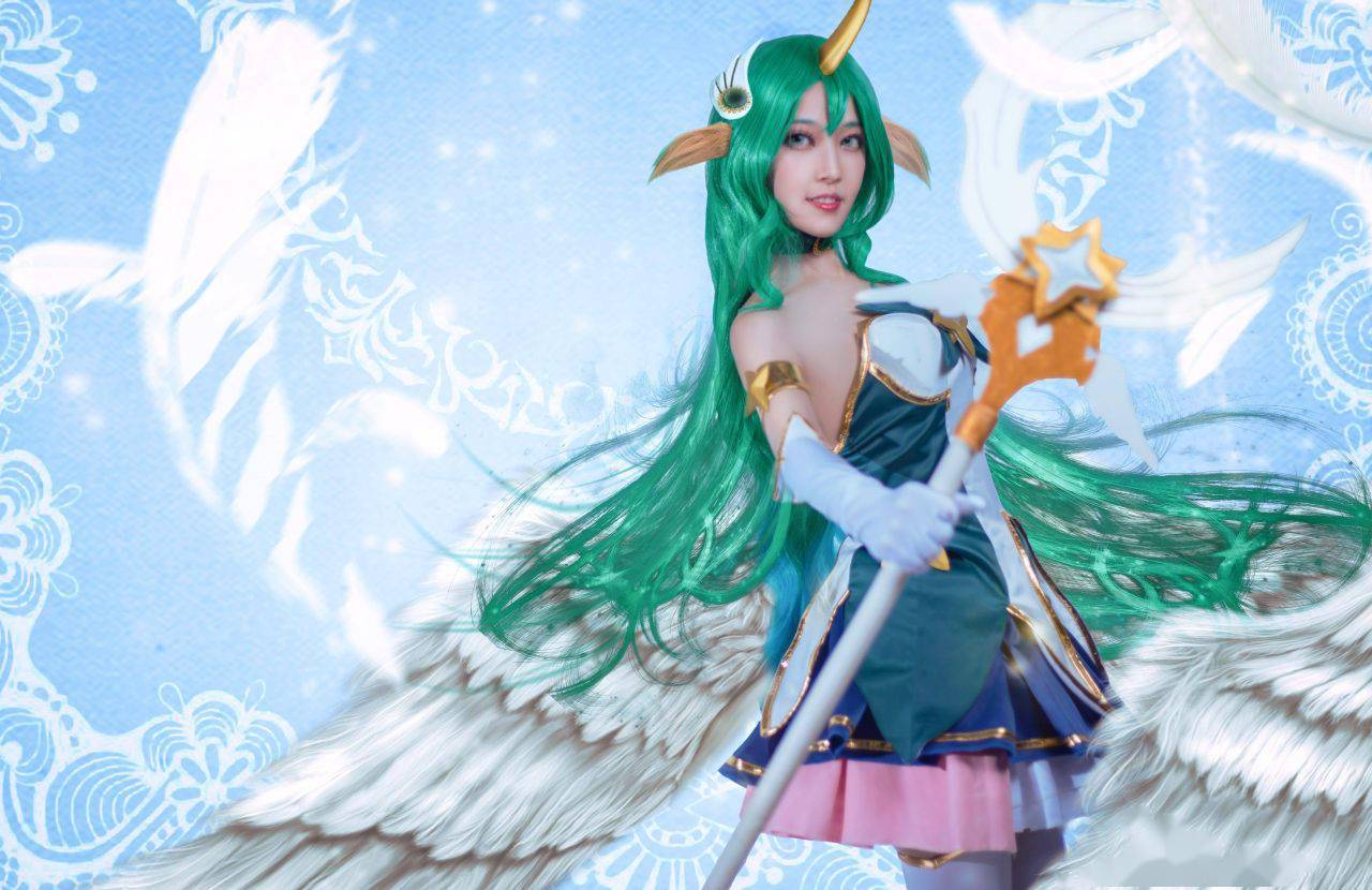 英雄联盟 星之守护者索拉卡cosplay 运用星光的力量