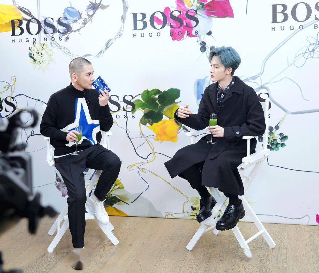 西装|我问一个偶像男星去前女友婚礼穿啥?答:一身荧光绿