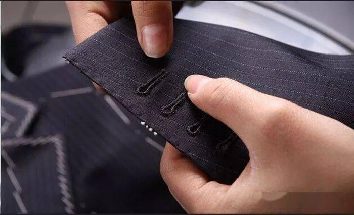 定制|围观！匠心工艺，专业定制！莱克伊登教你双节聚会一秒变男神！