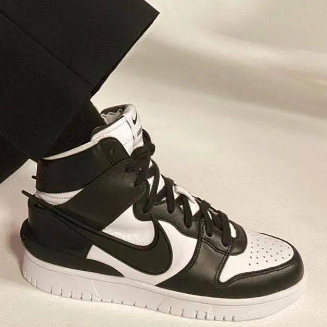 Ambush|主理人上脚曝光!Ambush x 耐克Dunk联名发售日期官方确认!