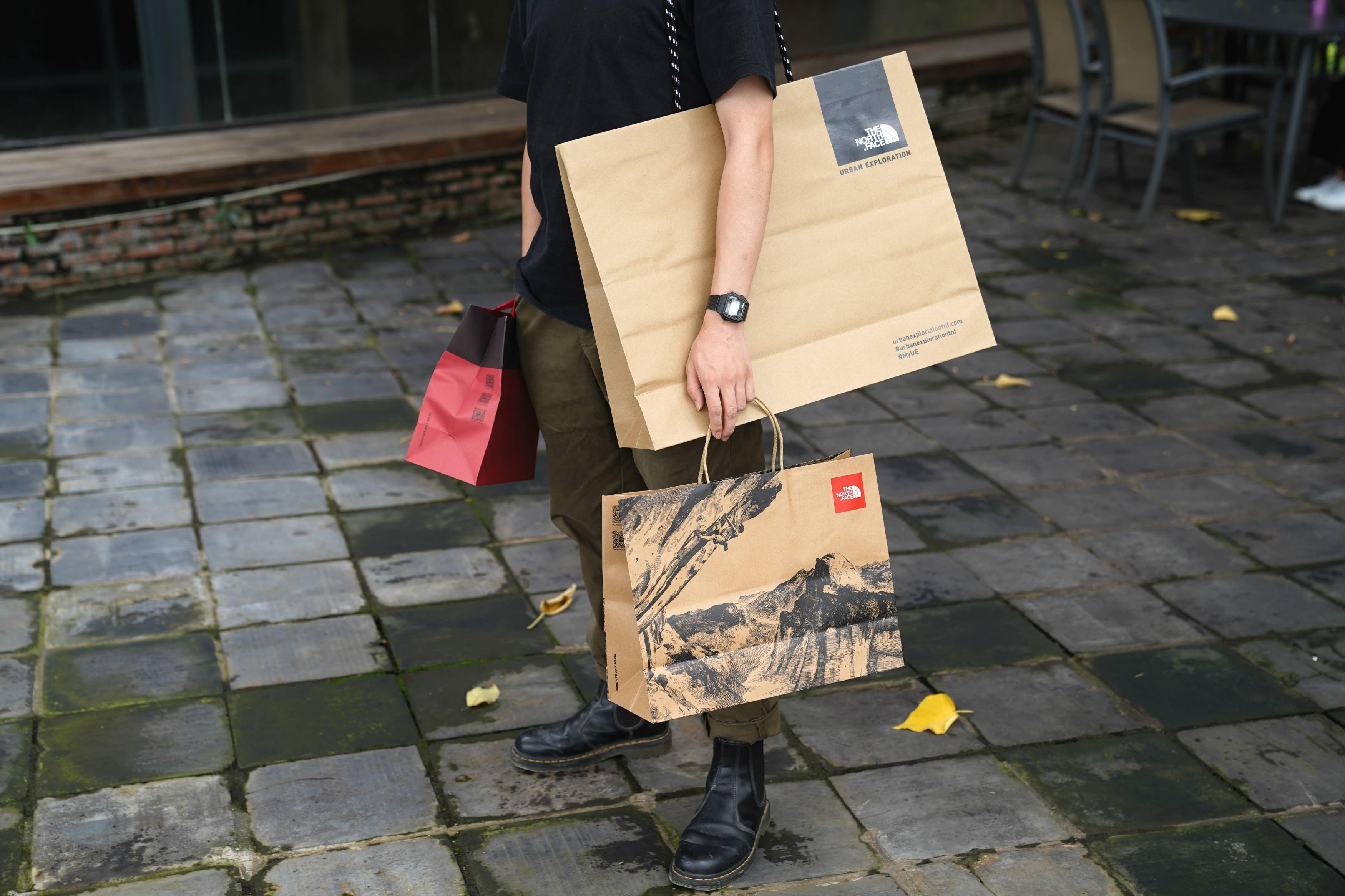 包装袋|开箱 8 盒月饼后,我们发现了品牌包装袋背后的门道