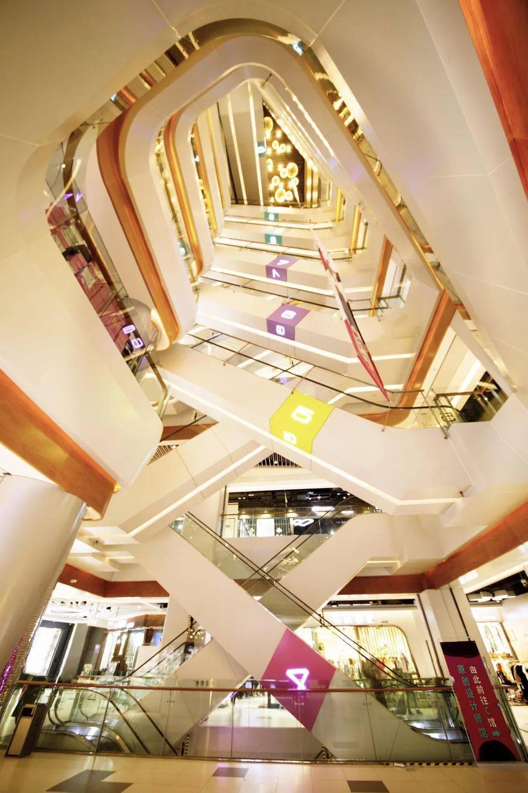 地标|网红新地标居然就在这?!难怪时髦精们扎堆来!