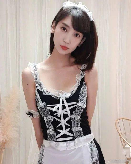 姐姐|弹琴性感画面让人心跳加速 来自韩国的钢琴小姐姐