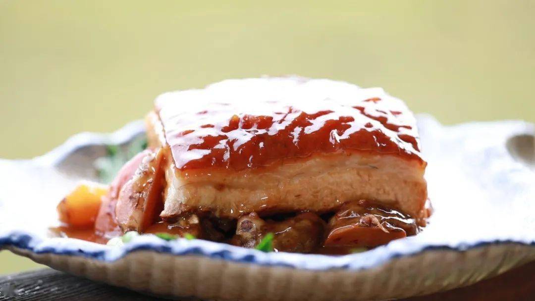 土豆|【养生厨房】今日菜谱《黄精黑香猪》