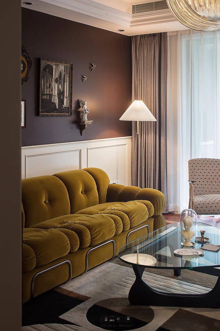 设计|满眼的复古治愈感，看设计师如何拯救精装猪肝红地板 | 颜青软装