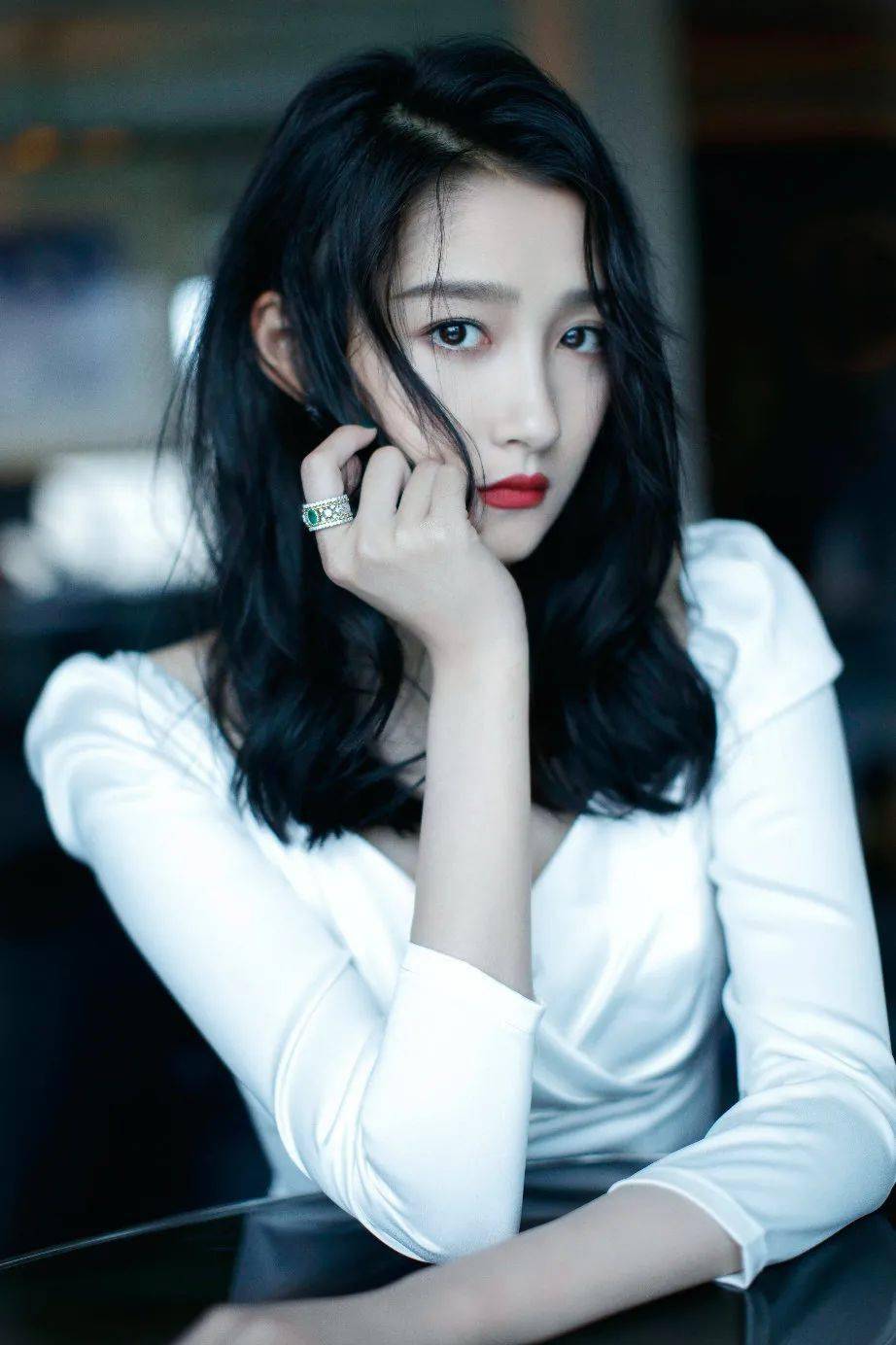 造型|入秋必选的第一款锁骨发造型