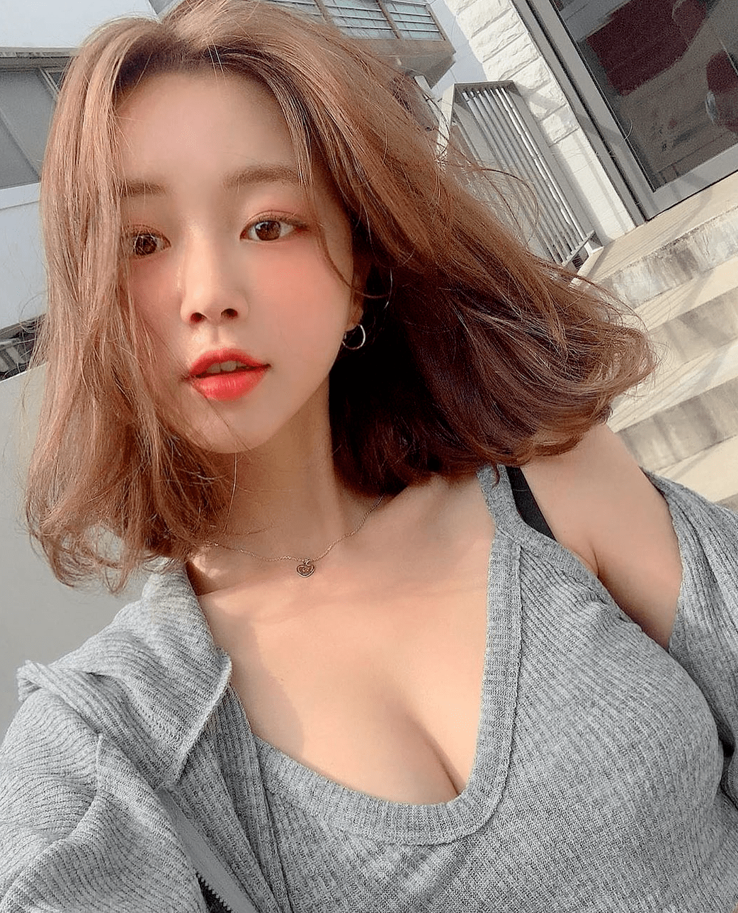 造型|入秋必选的第一款锁骨发造型