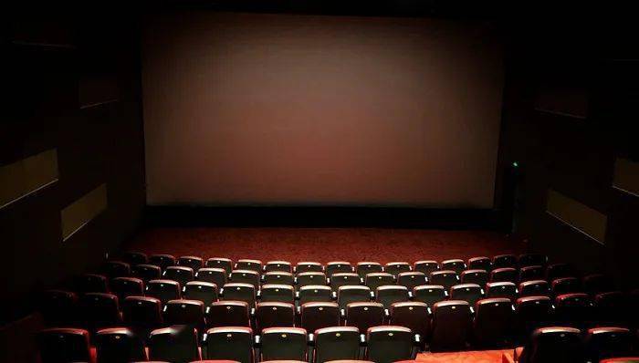 内地|2020年度中国内地票房突破100亿