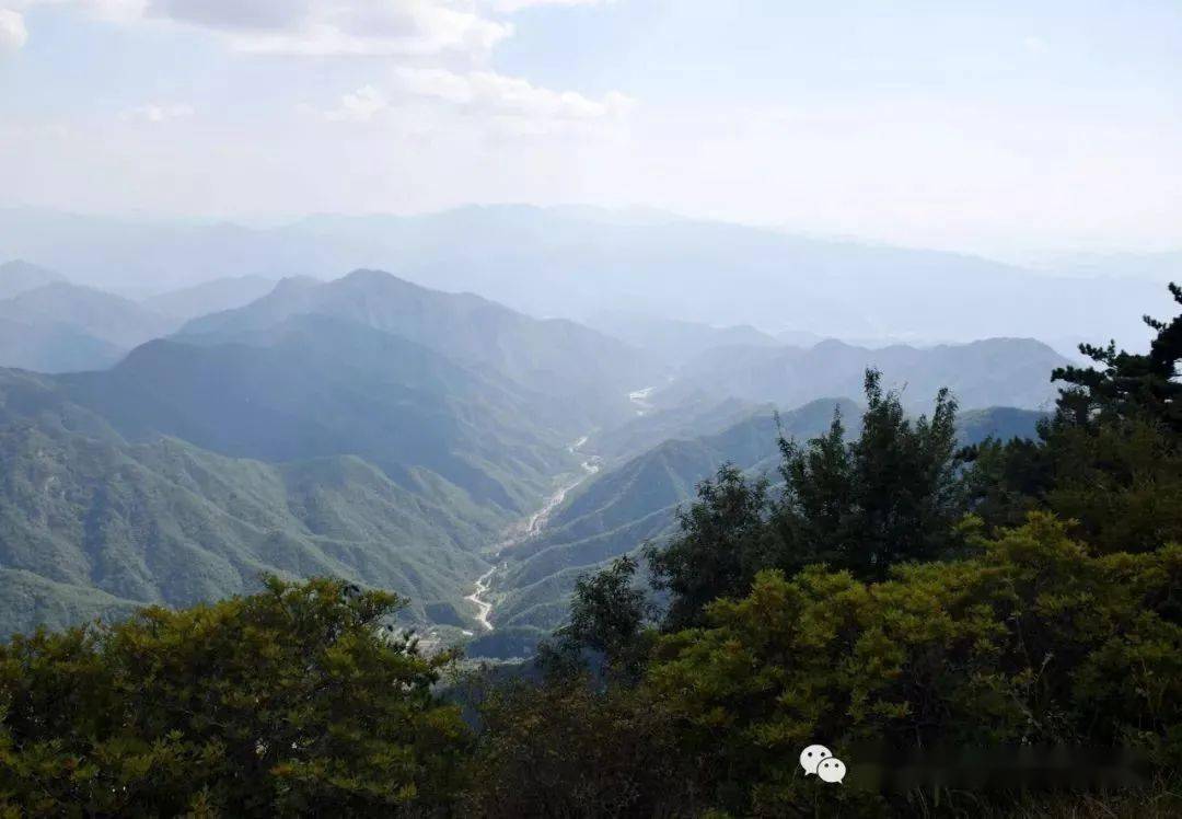 文旅资讯67卢氏飞龙山锣鼓喧天震山谷胜景美食喜相逢