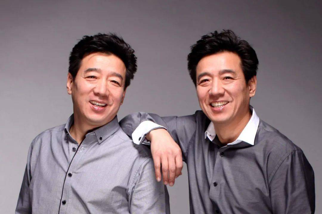 早鸟五折热销中著名双胞胎表演艺术家刘全和刘全利幽默剧哥俩乐翻天