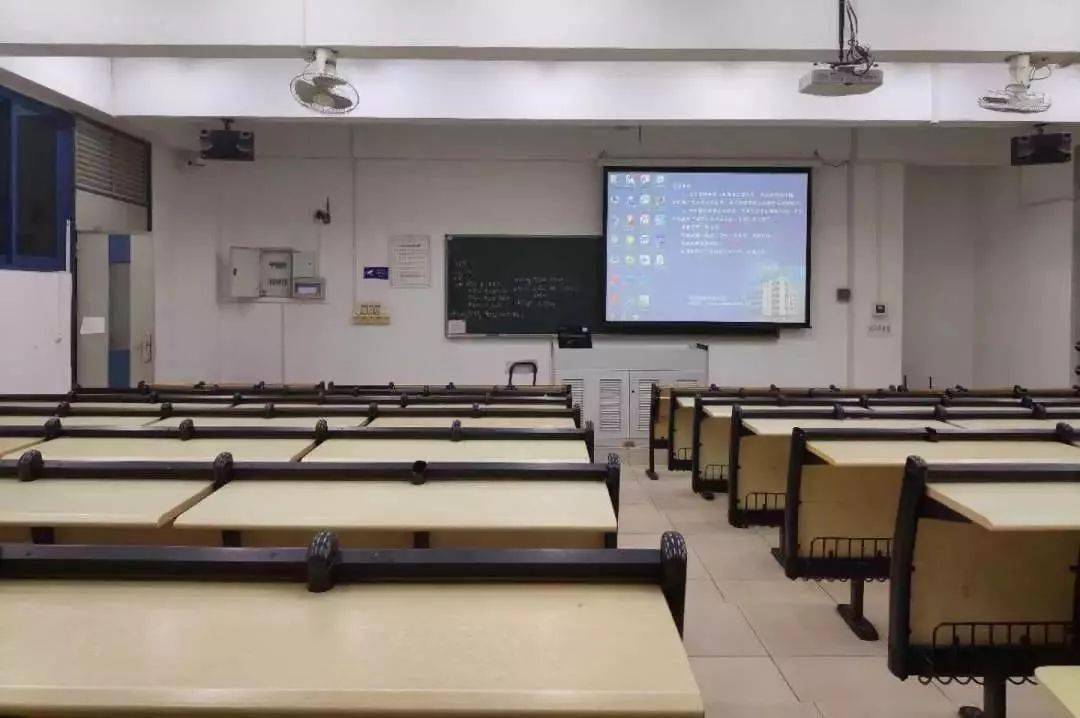 公办|【顺德职业技术学院】录取分数/学校环境,宿舍介绍!