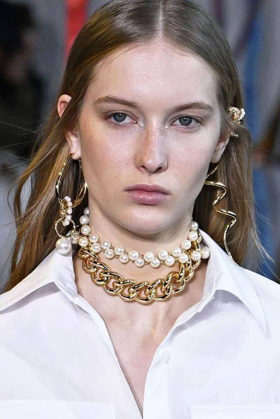 配饰|拉风派vs精致派?你pick哪一种配饰style?