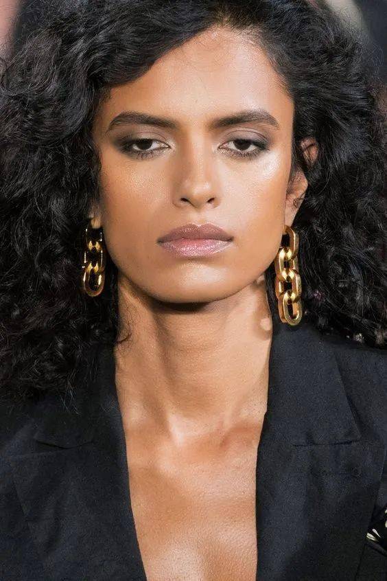 配饰|拉风派vs精致派?你pick哪一种配饰style?