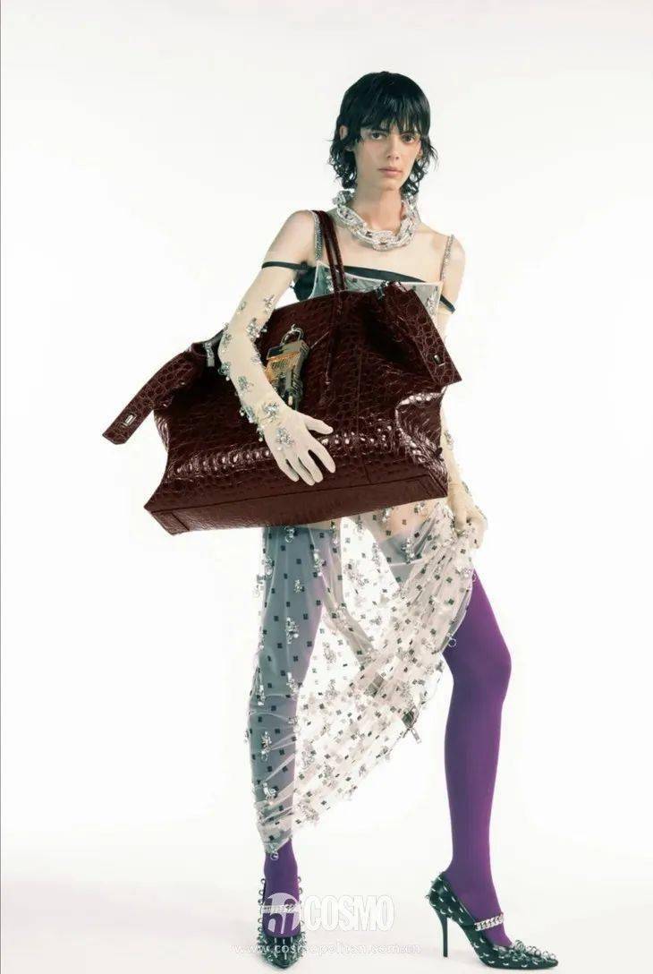 型台|T型台 | 当优雅遇上街头，GIVENCHY的路子有点野