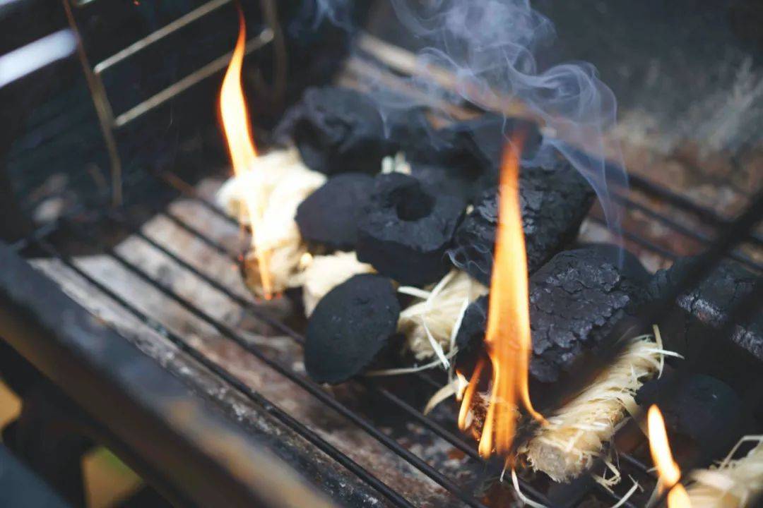 大餐|给自己整一顿露台烧烤吧吃腻大餐的假期
