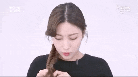 头发|别再烫羊毛卷了！今年流行“海藻卷”，减龄又显脸小！