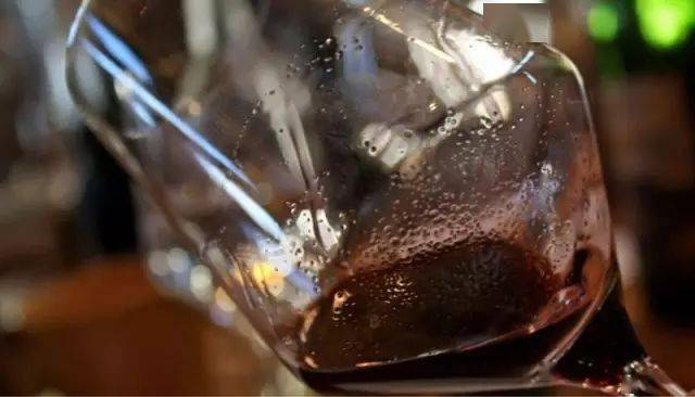 冰箱|葡萄酒开瓶后还能放多久？